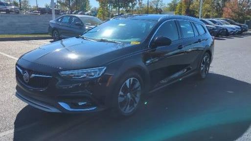 BUICK REGAL TOURX 2018 W04GU8SX8J1100848 image